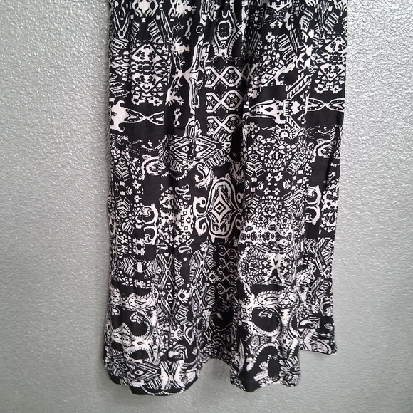 Planet Gold Black & White  Patterned Sun Dress  Size  M - Picture 9 of 11
